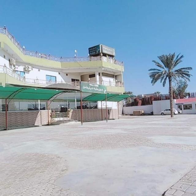 Palm Valley Hotel Sukkur Exterior photo